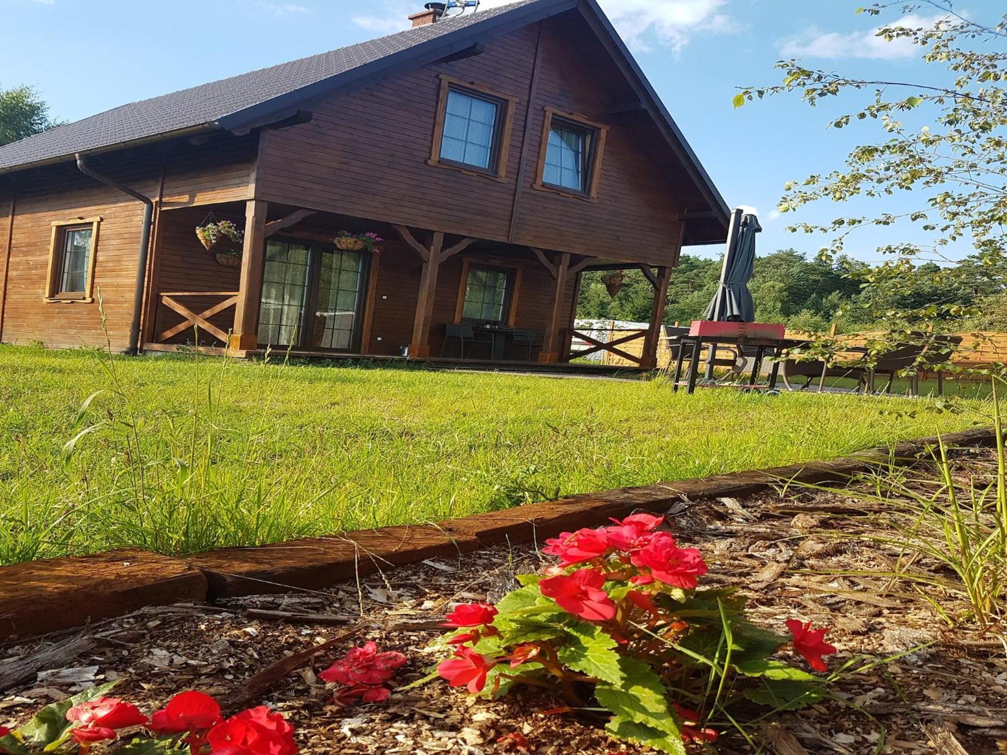 Wooden Holiday Home In Skrzynia With Terrace Osiek (Pomerania) Exterior foto